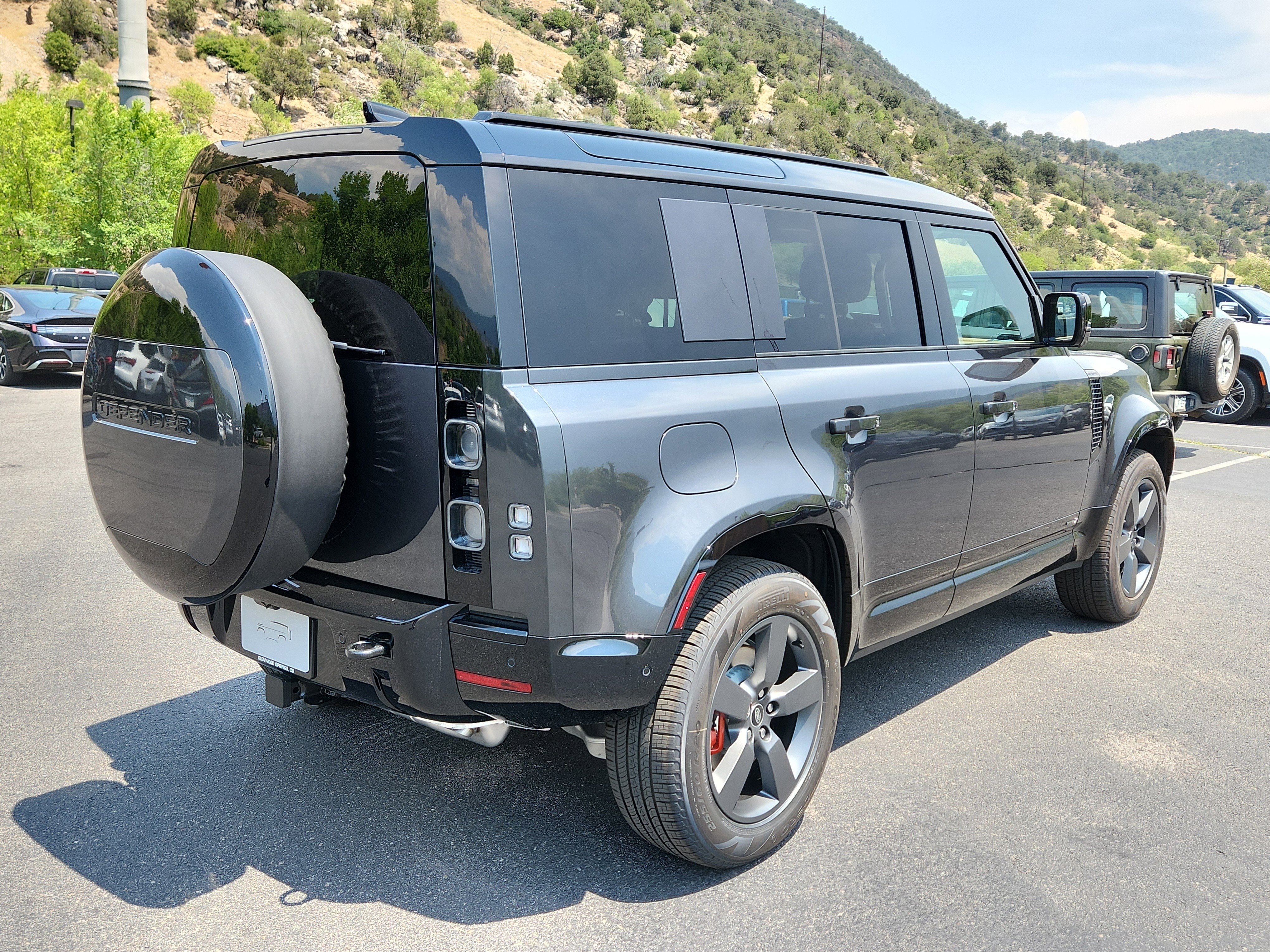 New 2025 Land Rover Defender 110 X image 3
