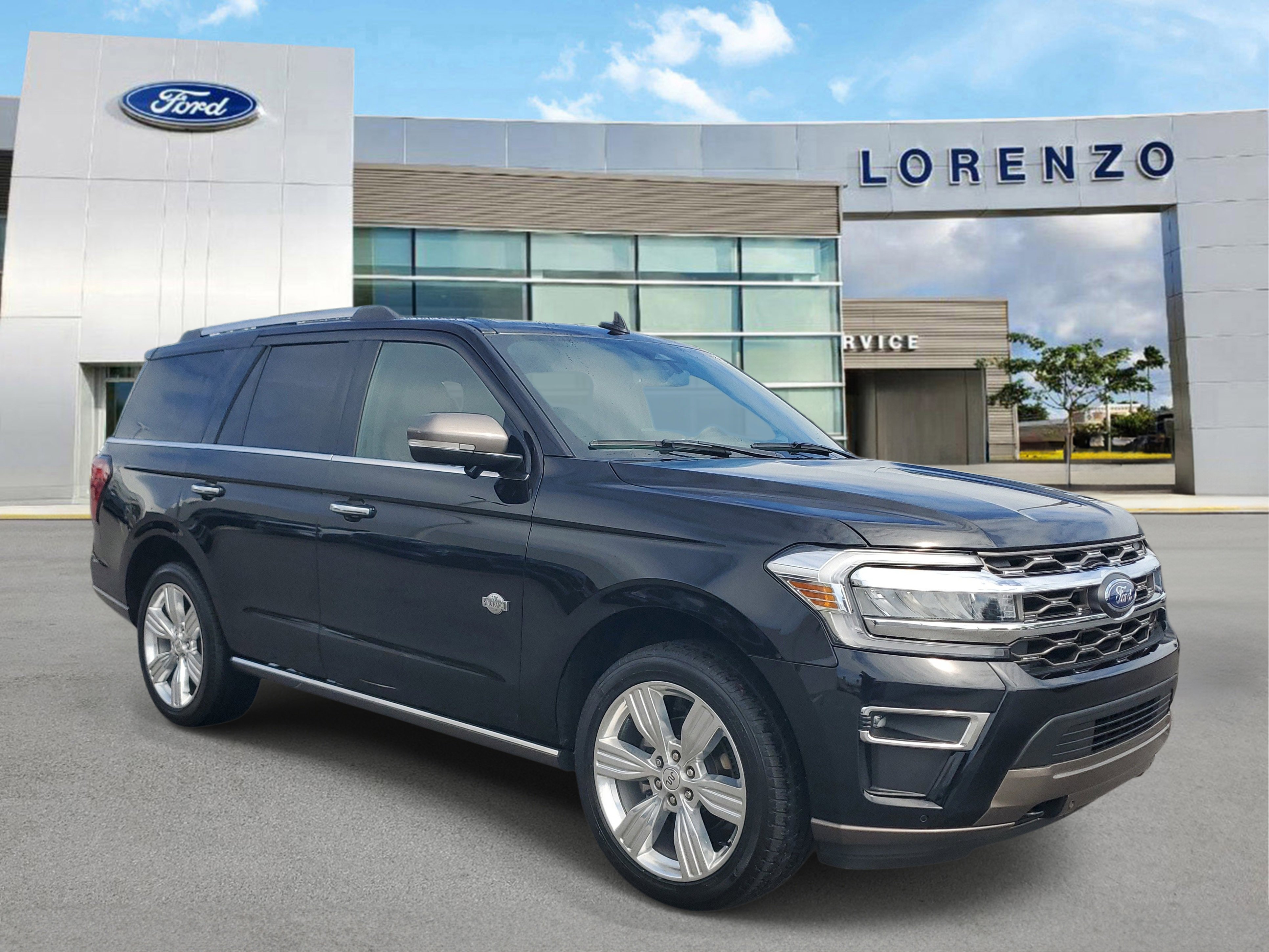 Used 2024 Ford Expedition King Ranch image 3