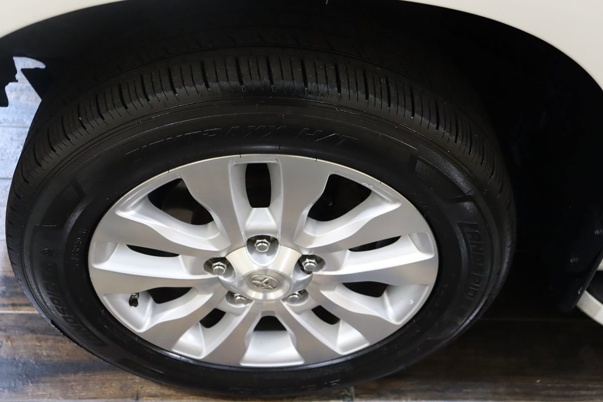 Used 2013 Toyota Sequoia Platinum RWD image 29
