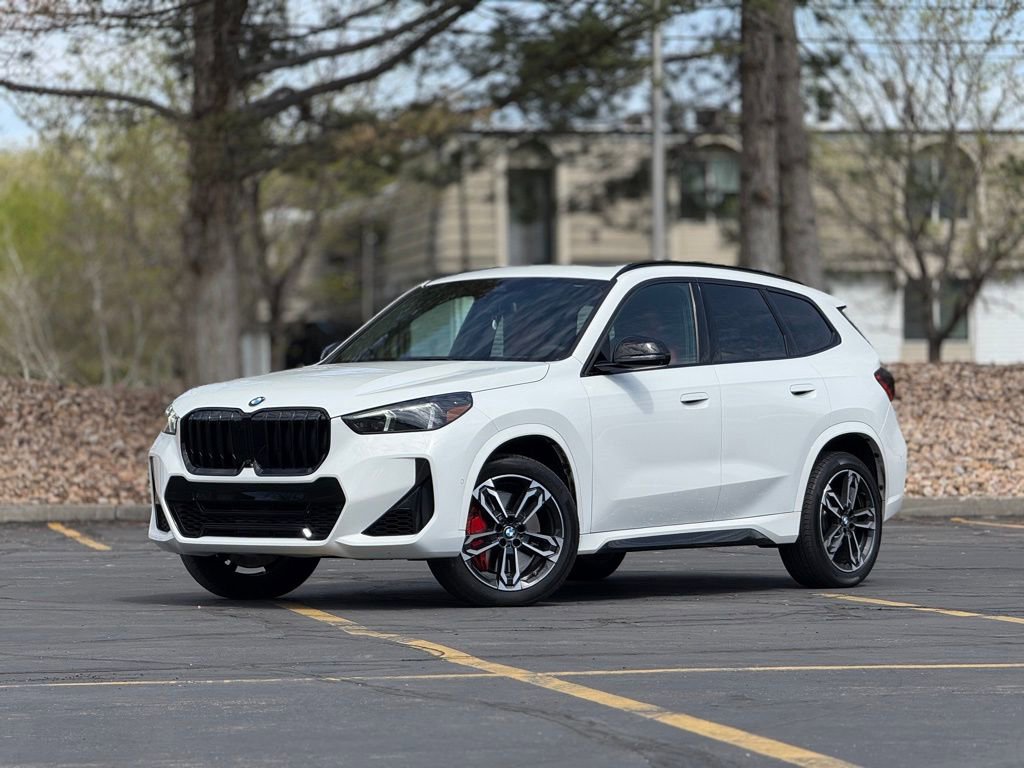 Used 2025 BMW X1 xDrive28i w/ Premium Package image 1