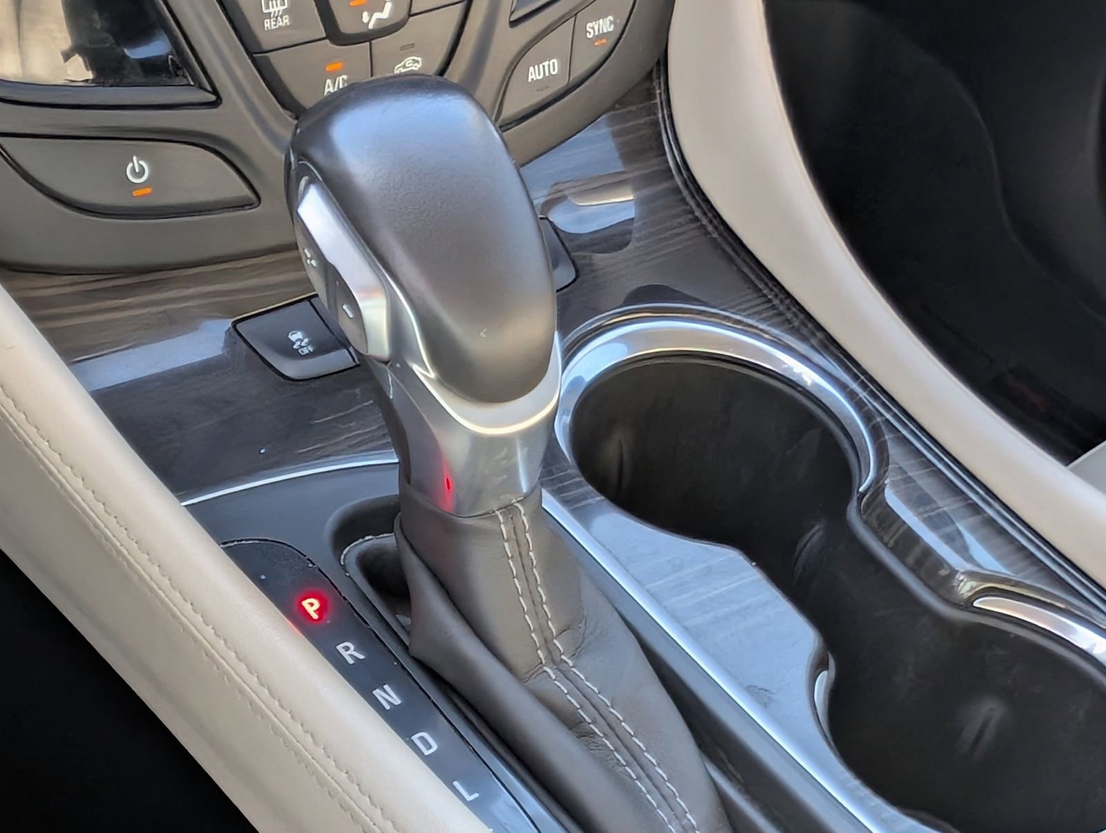 Used 2020 Buick Envision Preferred image 22