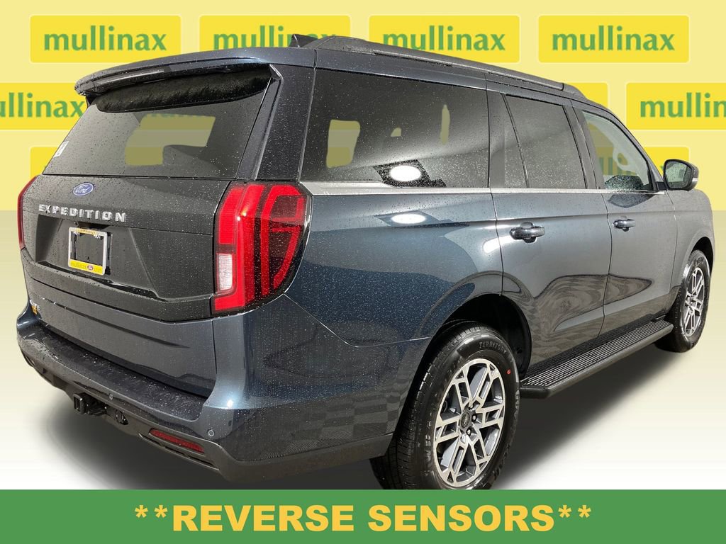 New 2025 Ford Expedition Active image 4