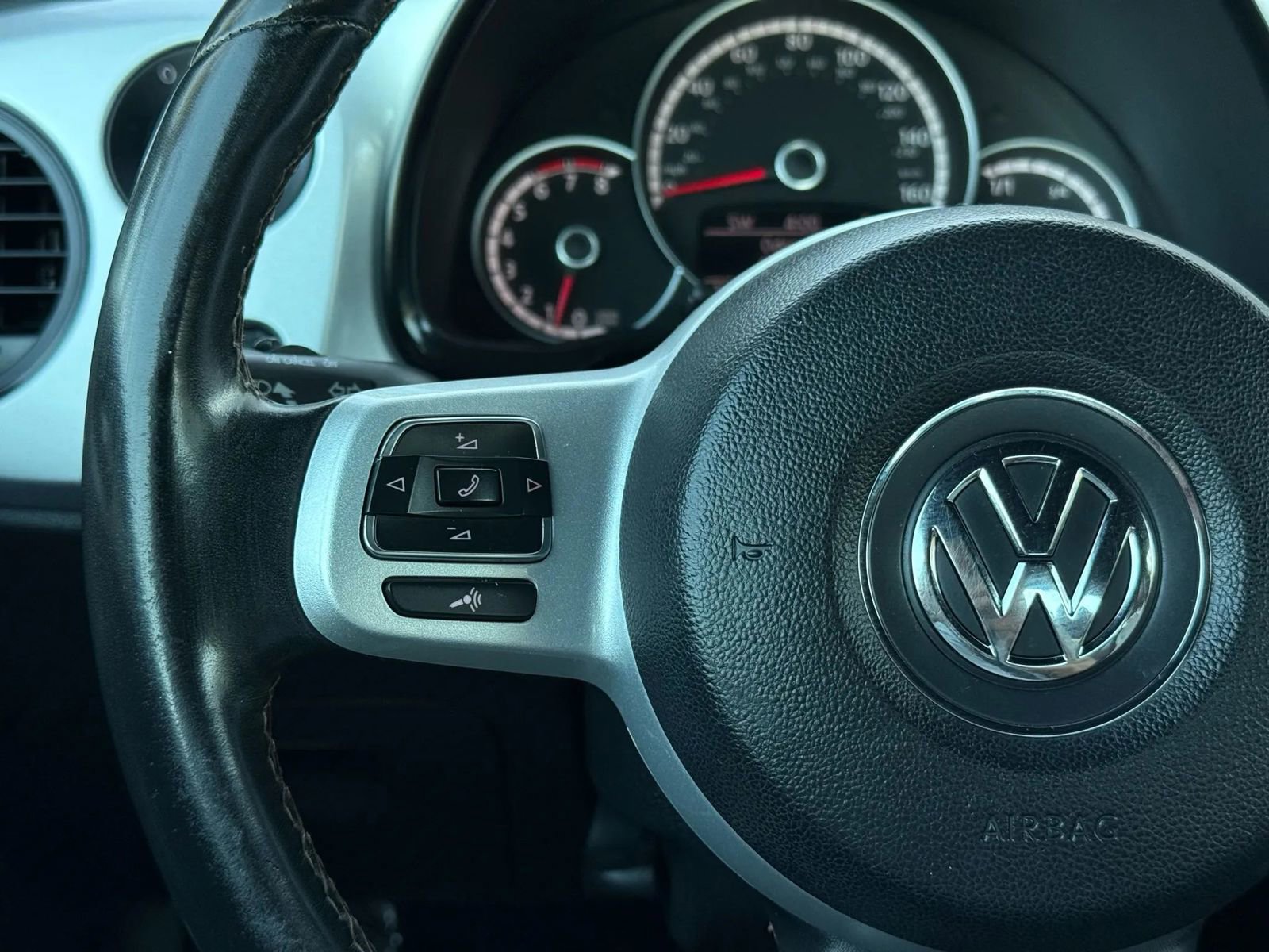 Used 2015 Volkswagen Beetle 1.8T Classic image 28