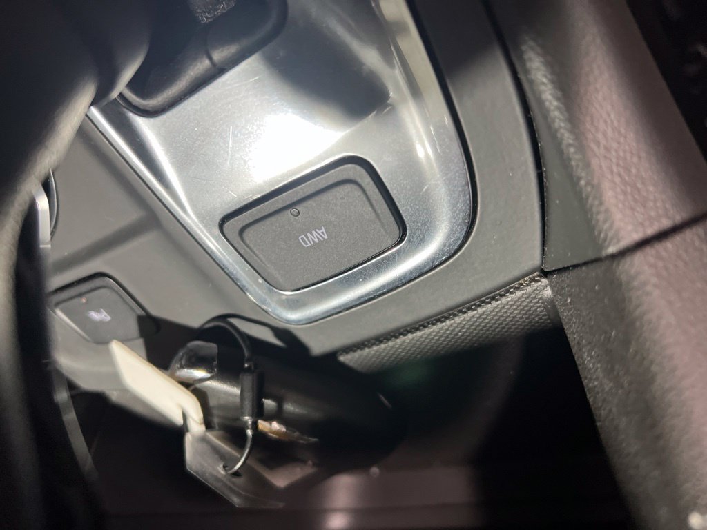 Used 2024 Chevrolet Equinox LT AWD/4WD image 27