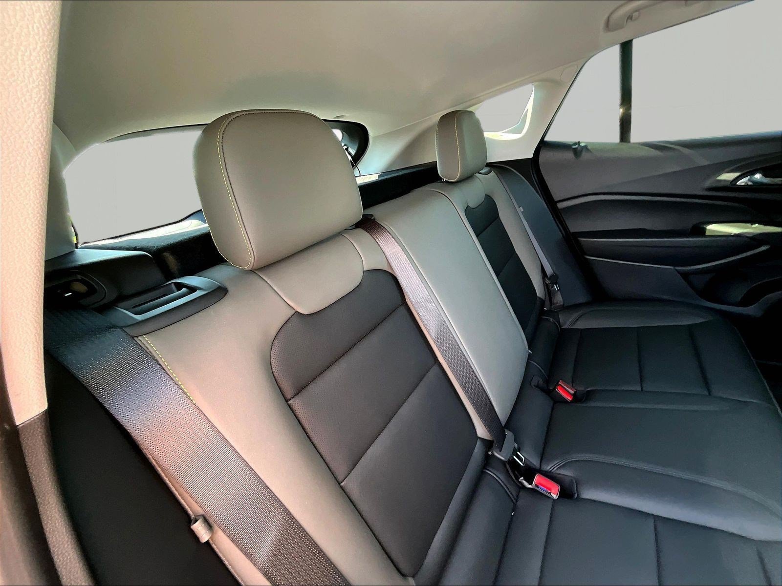 New 2026 Chevrolet Trax ACTIV w/ Driver Confidence Package FWD image 20