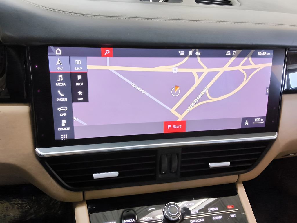 Used 2020 Porsche Cayenne AWD/4WD image 15