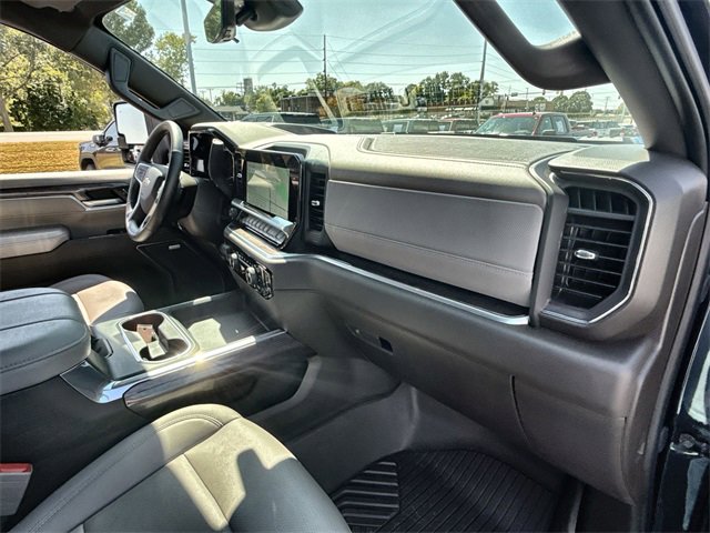 Certified 2024 Chevrolet Silverado 2500 LTZ w/ LTZ Premium Package image 29