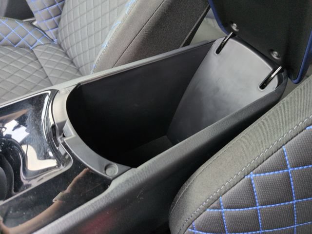Used 2021 Toyota C-HR XLE FWD image 19