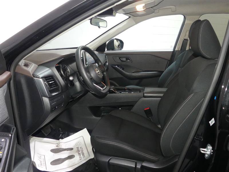 Used 2023 Nissan Rogue S FWD image 21