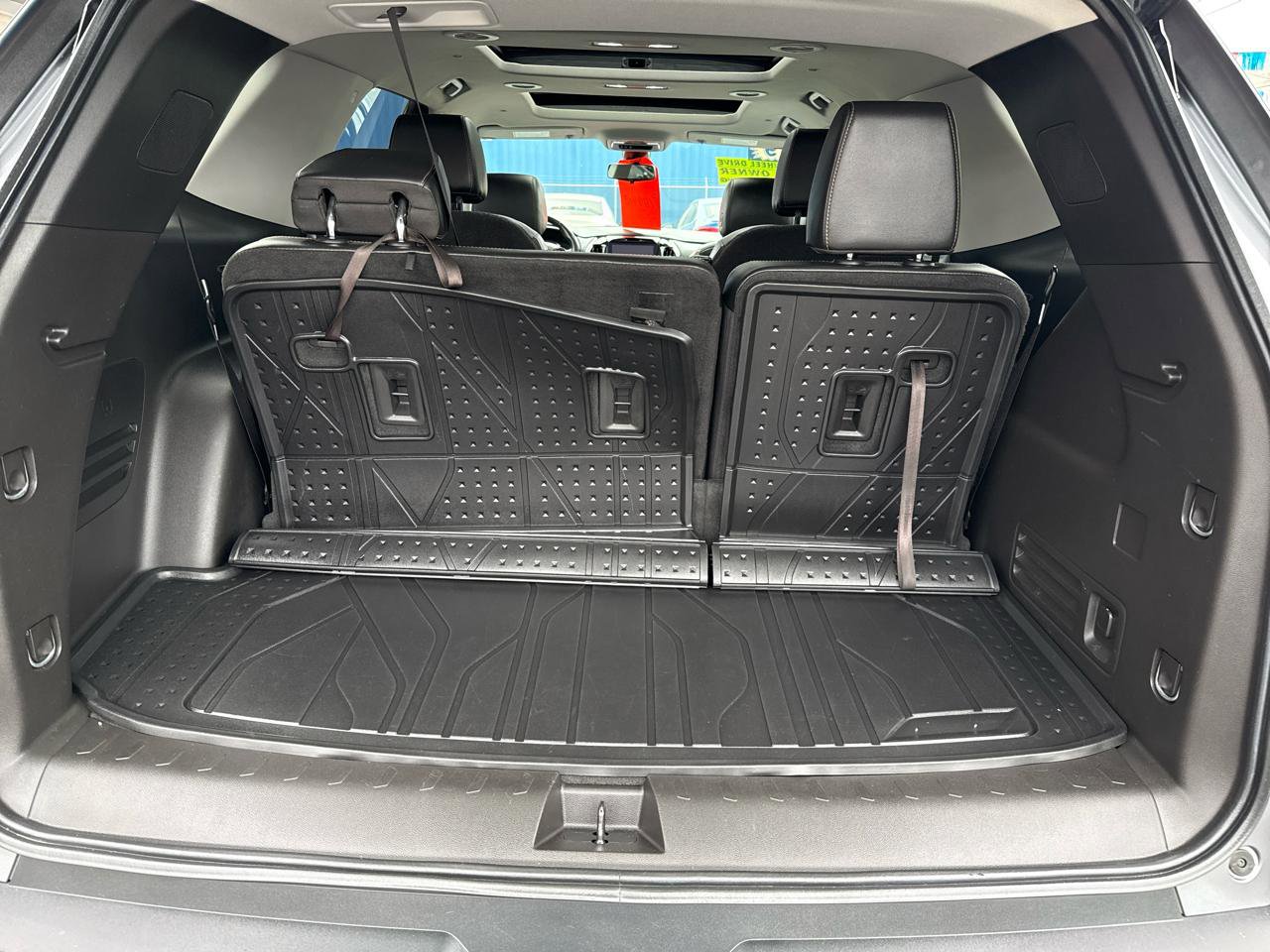Used 2019 Chevrolet Traverse LT w/ LT Premium Package AWD/4WD image 5