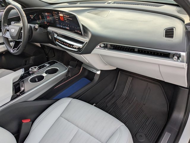Used 2024 Cadillac Lyriq Sport AWD/4WD image 21