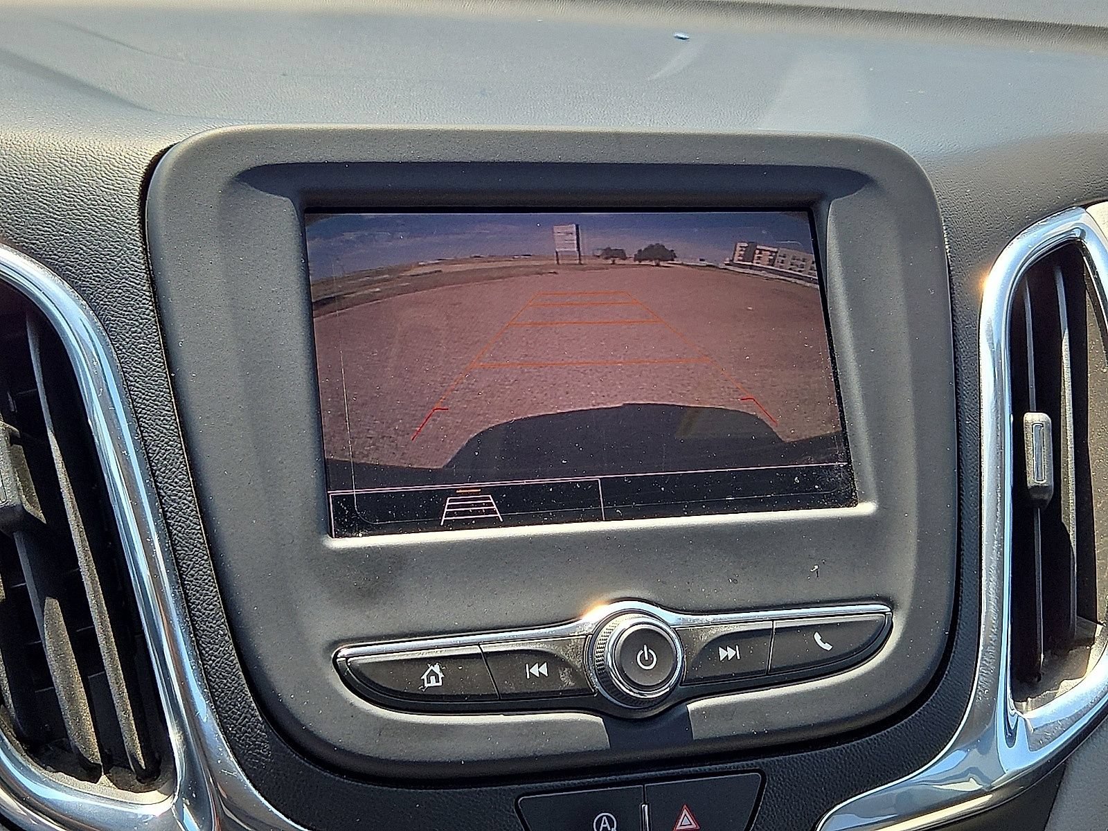 Used 2022 Chevrolet Equinox LT FWD image 28