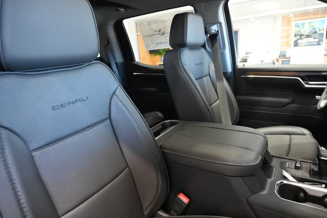 New 2026 GMC Sierra 1500 Denali AWD/4WD image 13