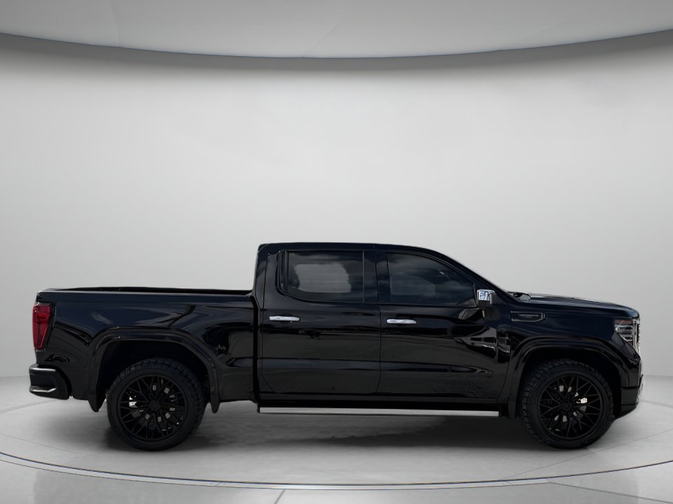 Used 2023 GMC Sierra 1500 Denali Ultimate AWD/4WD image 2