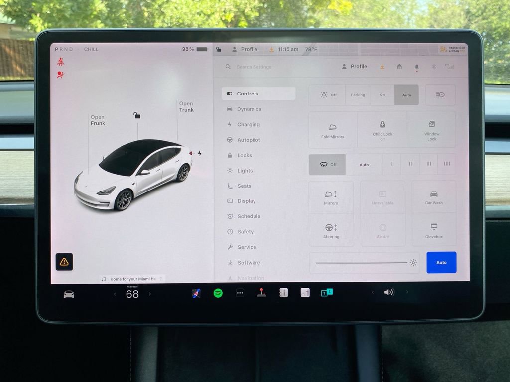 Used 2021 Tesla Model 3 Standard Range Plus image 28