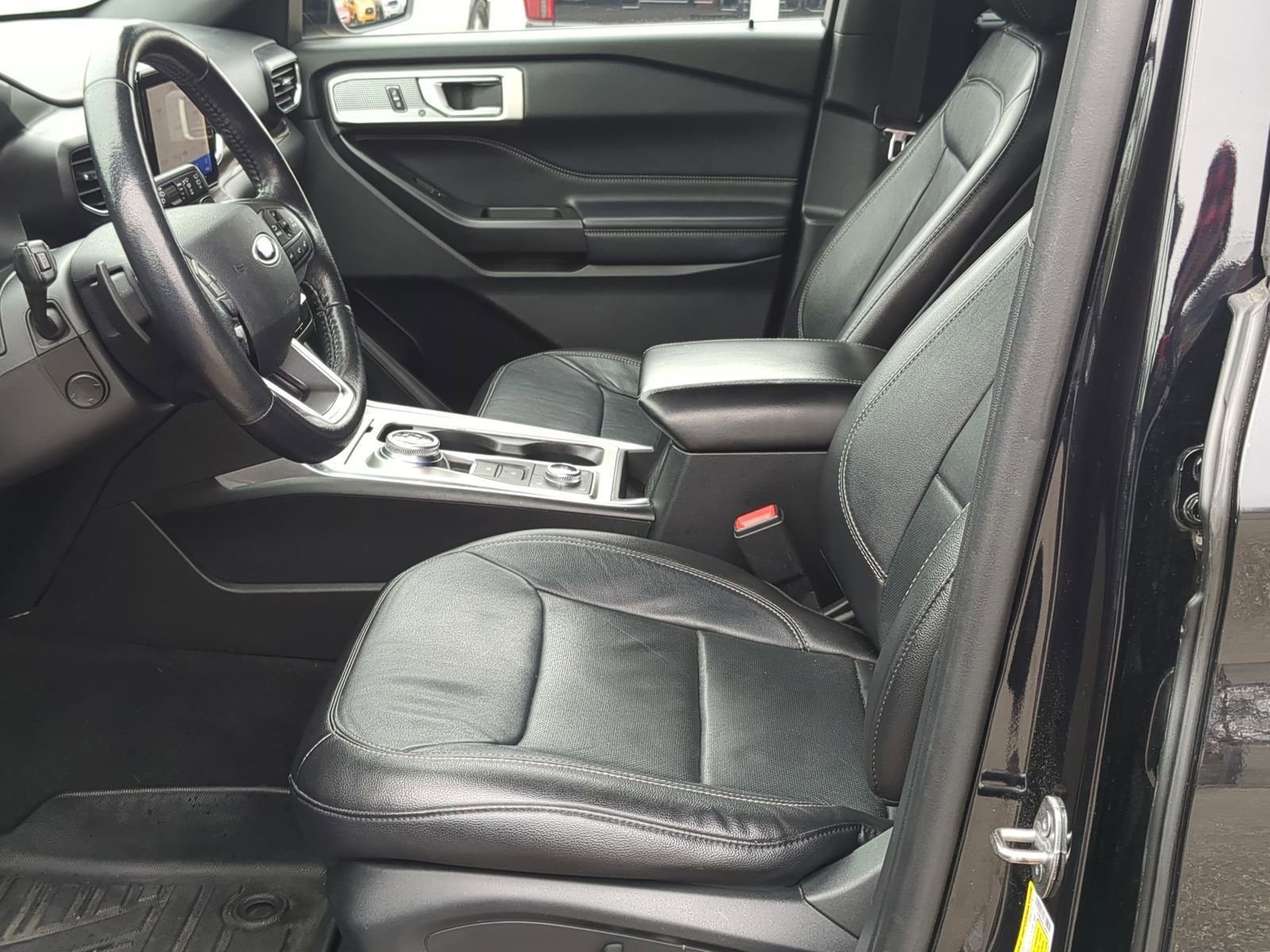 Used 2020 Ford Explorer Limited image 20