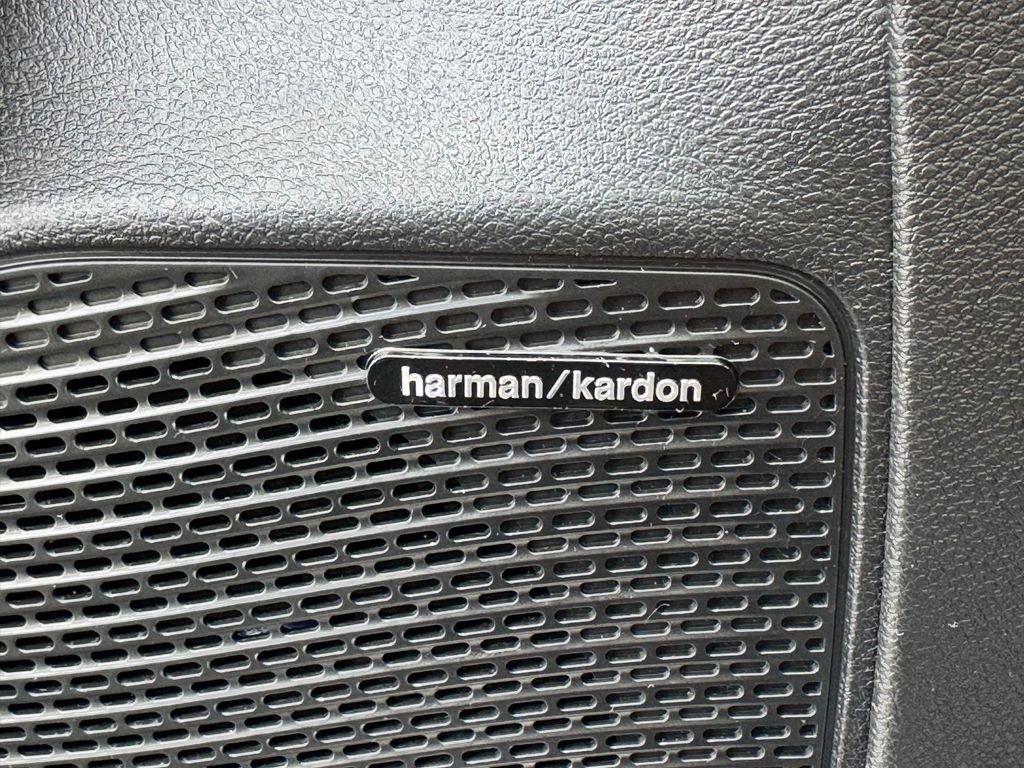 Used 2024 Chrysler Pacifica Pinnacle image 34