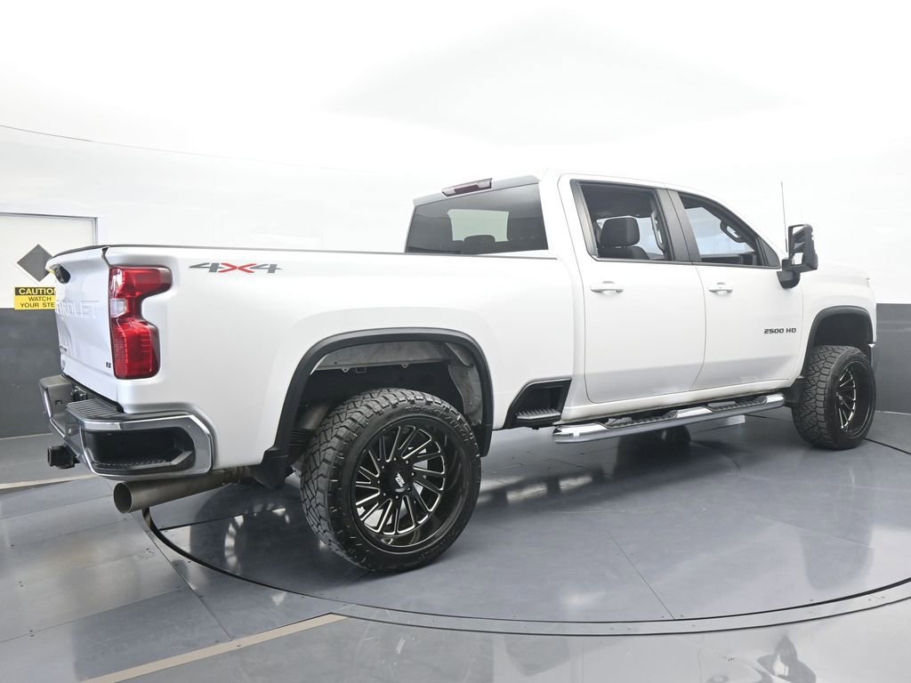Used 2024 Chevrolet Silverado 2500 LT image 6