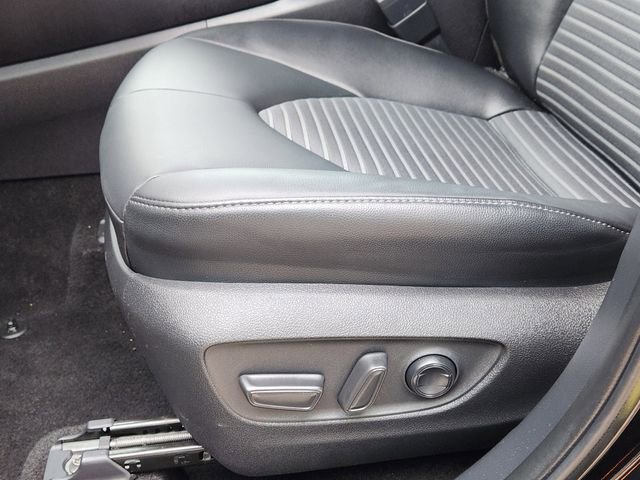 Used 2025 Toyota Highlander XSE AWD/4WD image 22