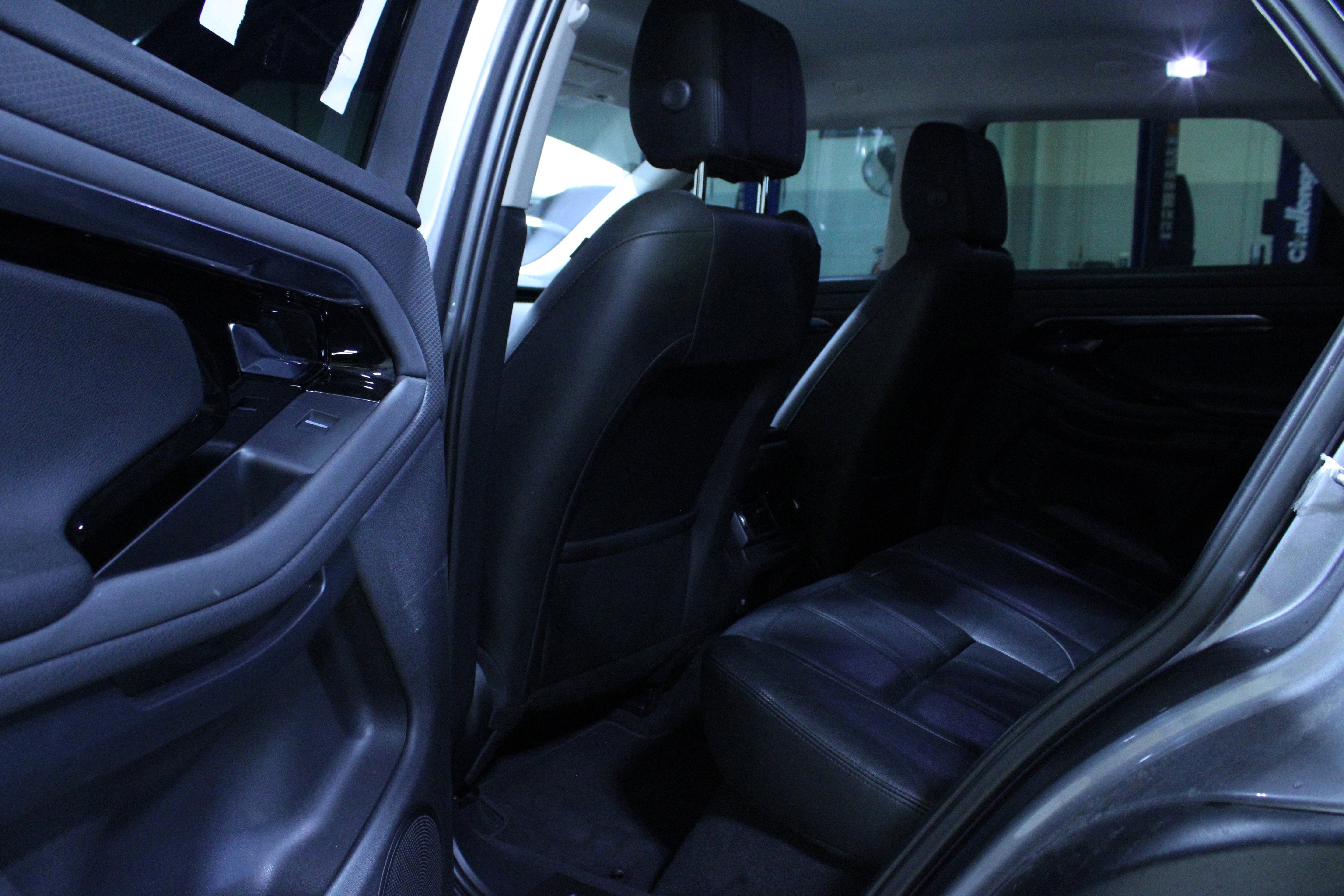 Used 2020 Land Rover Range Rover Evoque S image 22