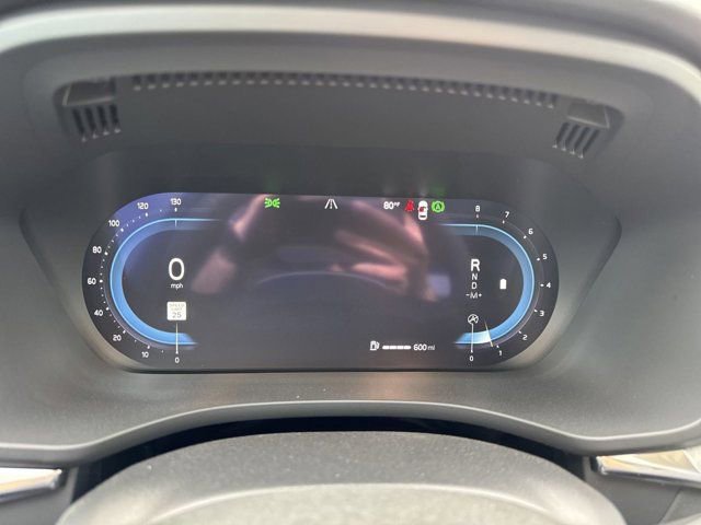 New 2025 Volvo XC60 B5 Plus w/ Climate Package PRO image 31
