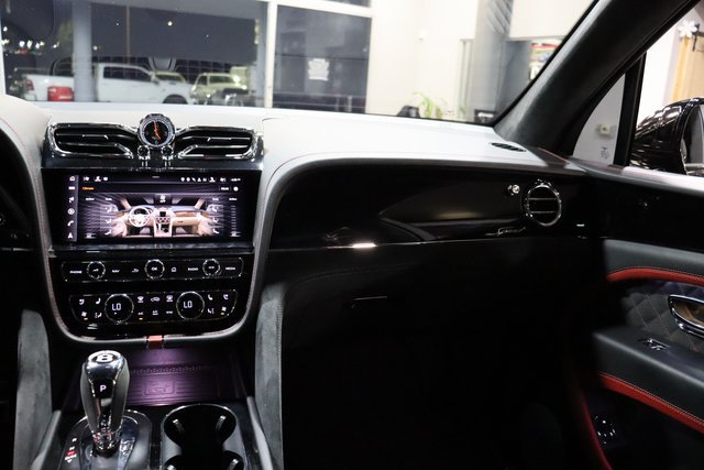 Used 2021 Bentley Bentayga Speed AWD/4WD image 42