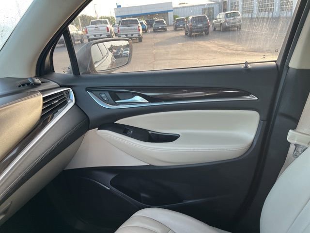 Used 2020 Buick Enclave Essence FWD image 30