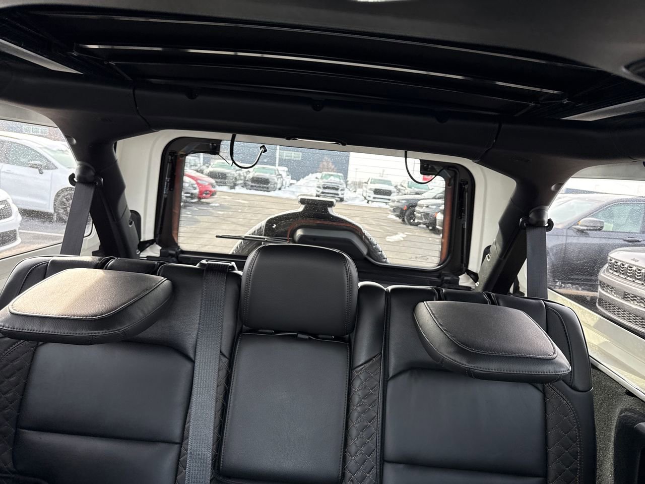 Used 2021 Jeep Wrangler Unlimited Sahara image 25