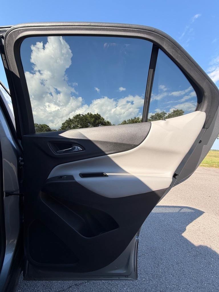 Used 2023 Chevrolet Equinox LS w/ LS Convenience Package FWD image 15