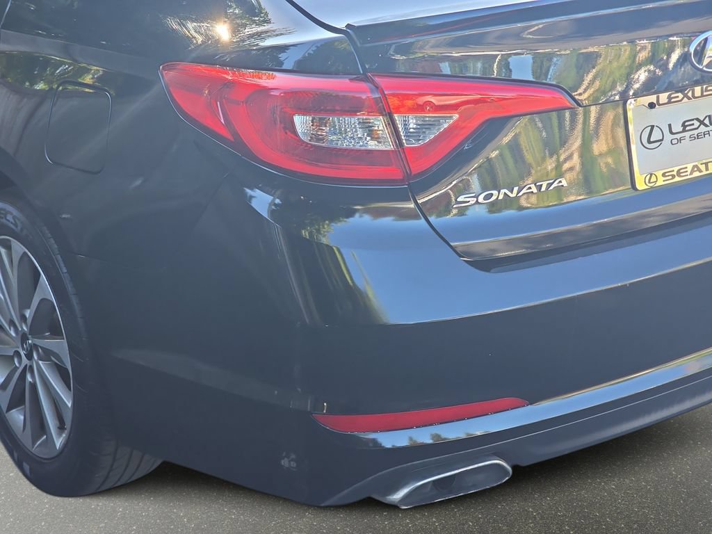 Used 2015 Hyundai Sonata Sport w/ Option Group 03 FWD image 32