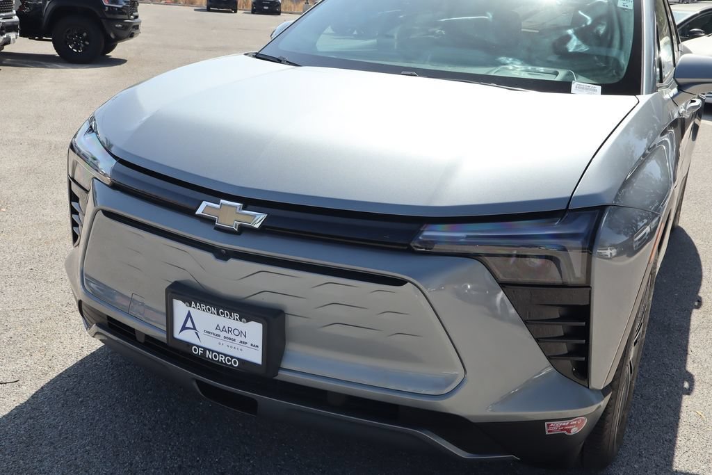 Used 2024 Chevrolet Blazer EV LT AWD/4WD image 9