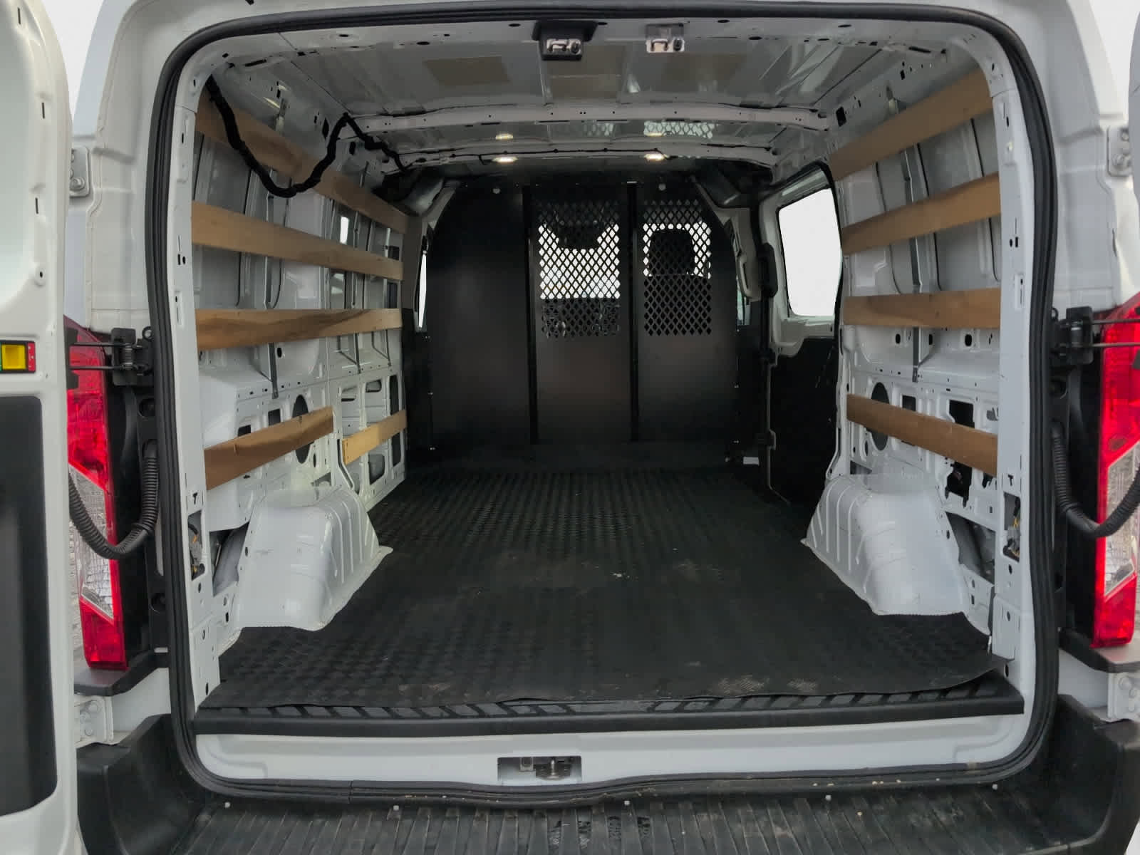 Used 2024 Ford Transit 250 Low Roof w/ Exterior Upgrade Package image 23