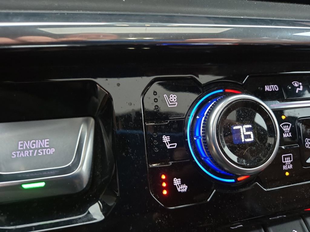 Used 2024 GMC Sierra 3500 Denali Ultimate image 24