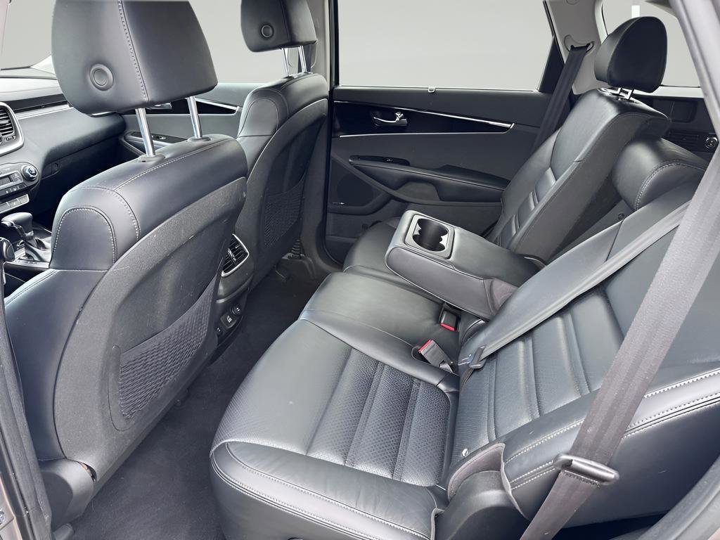Used 2019 Kia Sorento EX w/ EX Premium Package AWD/4WD image 29