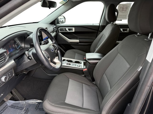 Used 2022 Ford Explorer XLT image 10