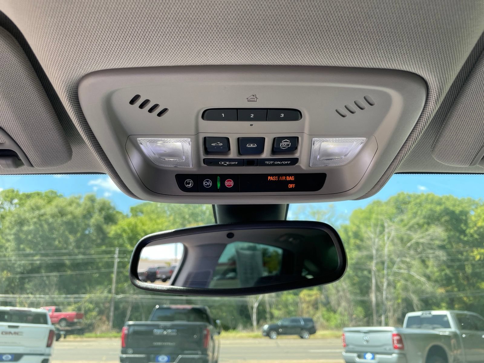 Used 2017 Buick LaCrosse Essence w/ Sun and Shade Package FWD image 23