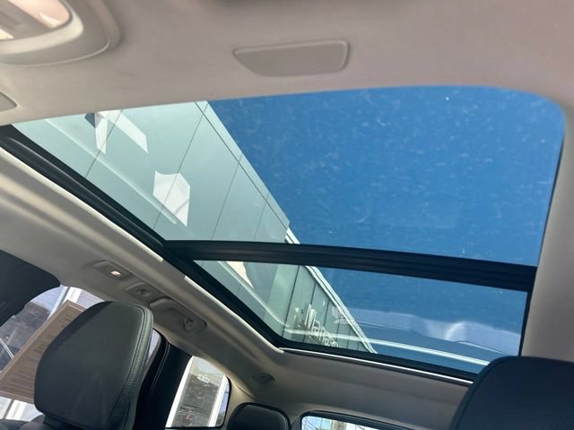 Certified 2025 Volvo XC60 B5 Plus AWD/4WD image 30