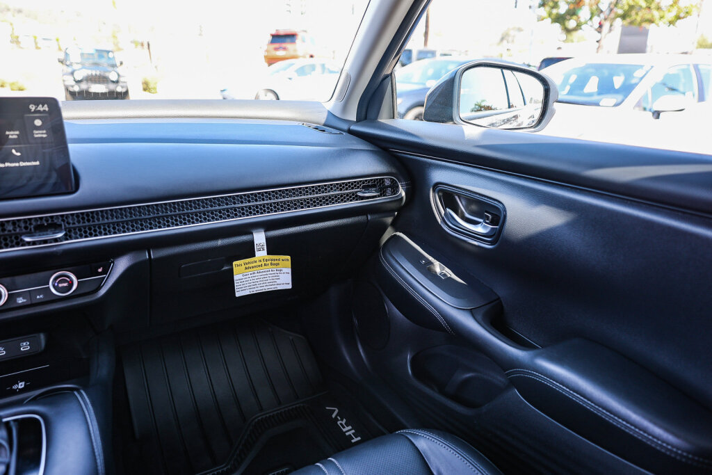 Used 2027 Honda HR-V EX-L image 6