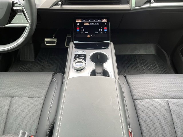 Certified 2026 Cadillac Vistiq Sport w/ LPO, Floor Liner Package image 18