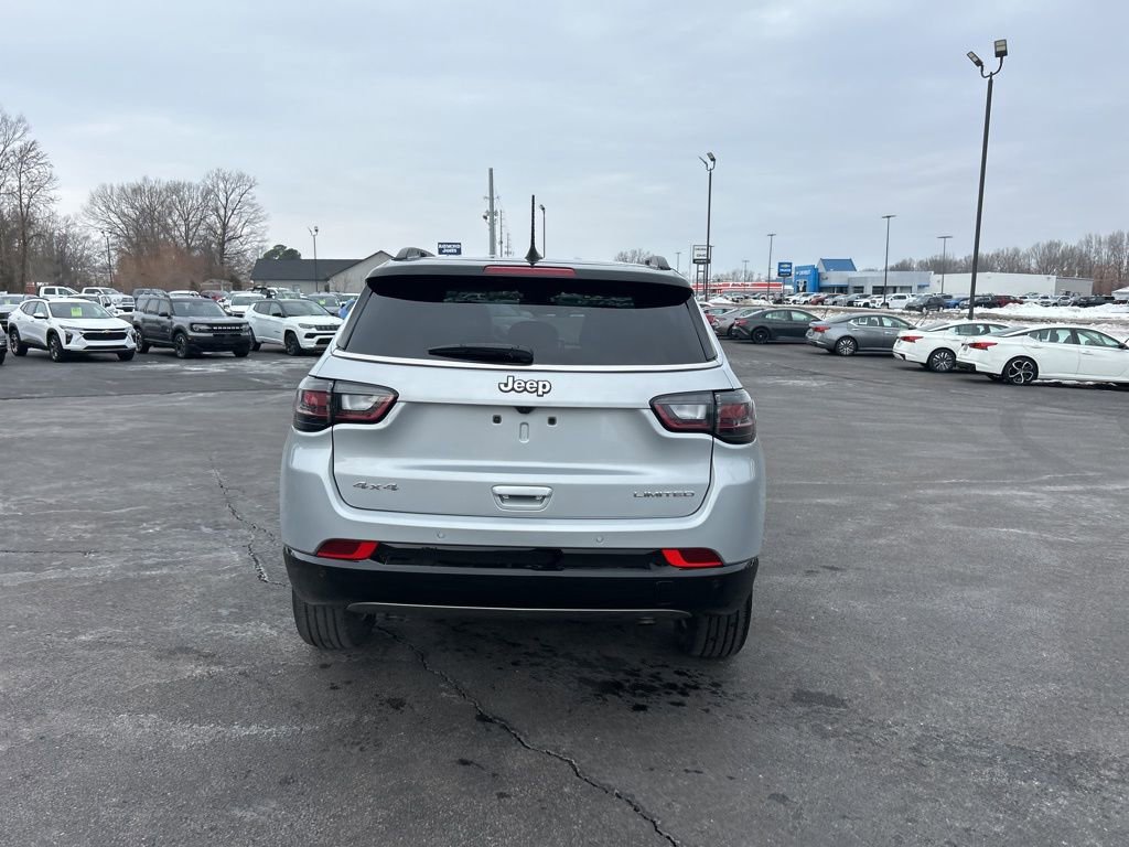 Used 2024 Jeep Compass Limited w/ Elite Group AWD/4WD image 6