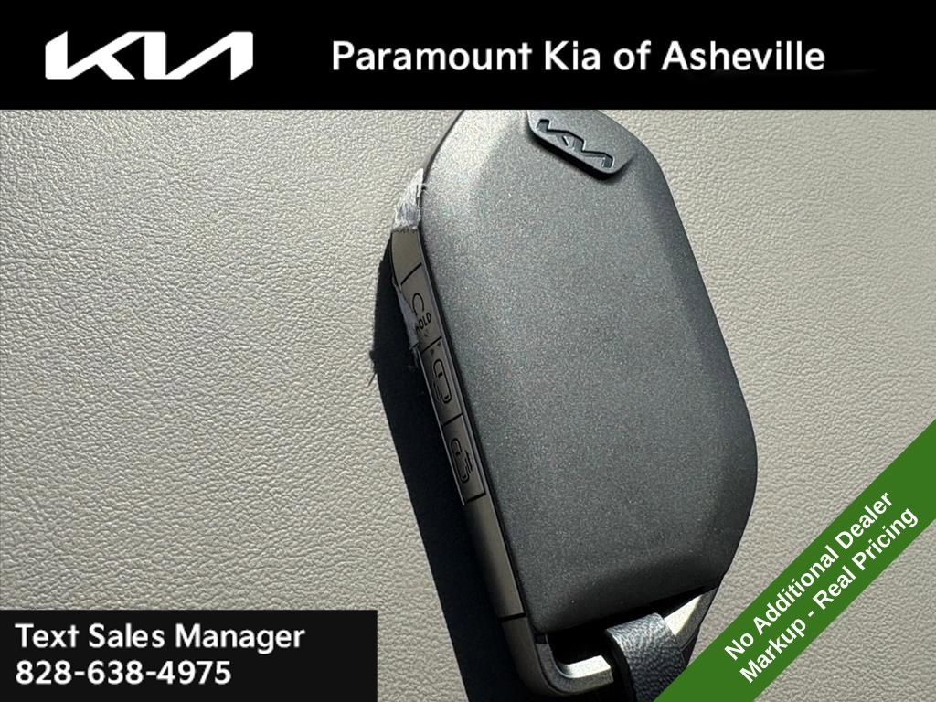 New 2026 Kia Carnival EX image 27