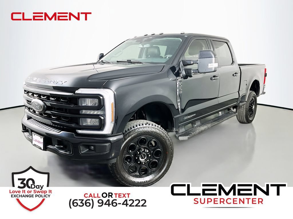 Used 2024 Ford F250 Lariat w/ Black Appearance Package AWD/4WD video 1