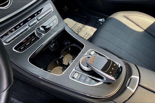 Used 2019 Mercedes-Benz E 300 4MATIC image 13