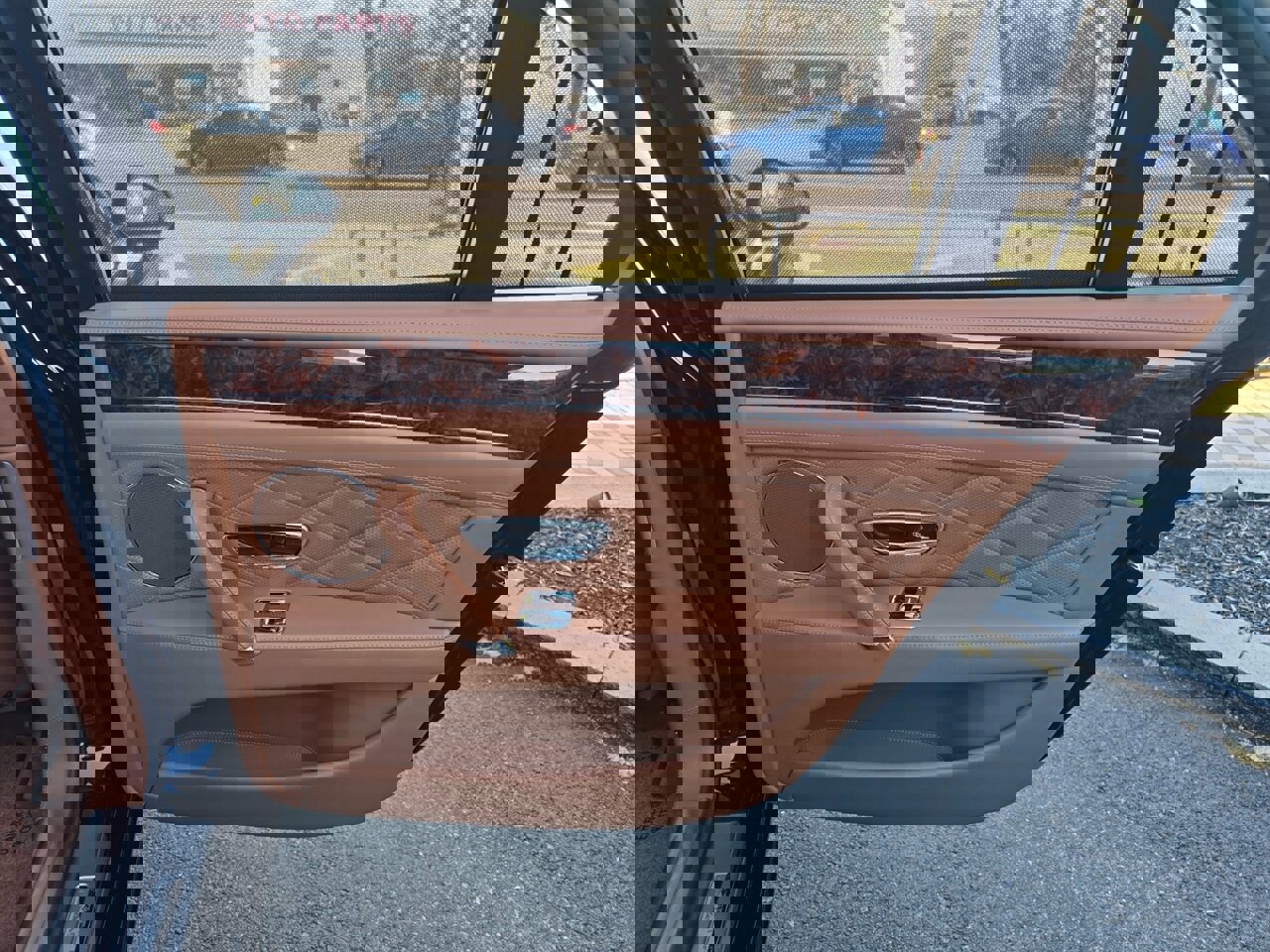 Used 2014 Bentley Flying Spur W12 image 33