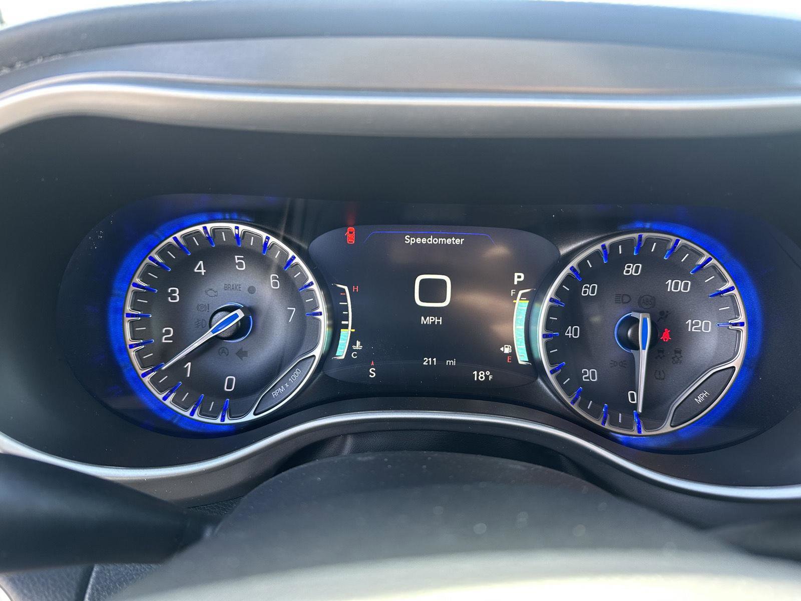 Used 2026 Chrysler Voyager LX image 27