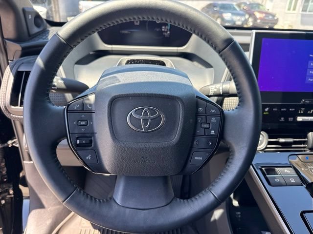 Used 2024 Toyota bZ4X FWD image 20
