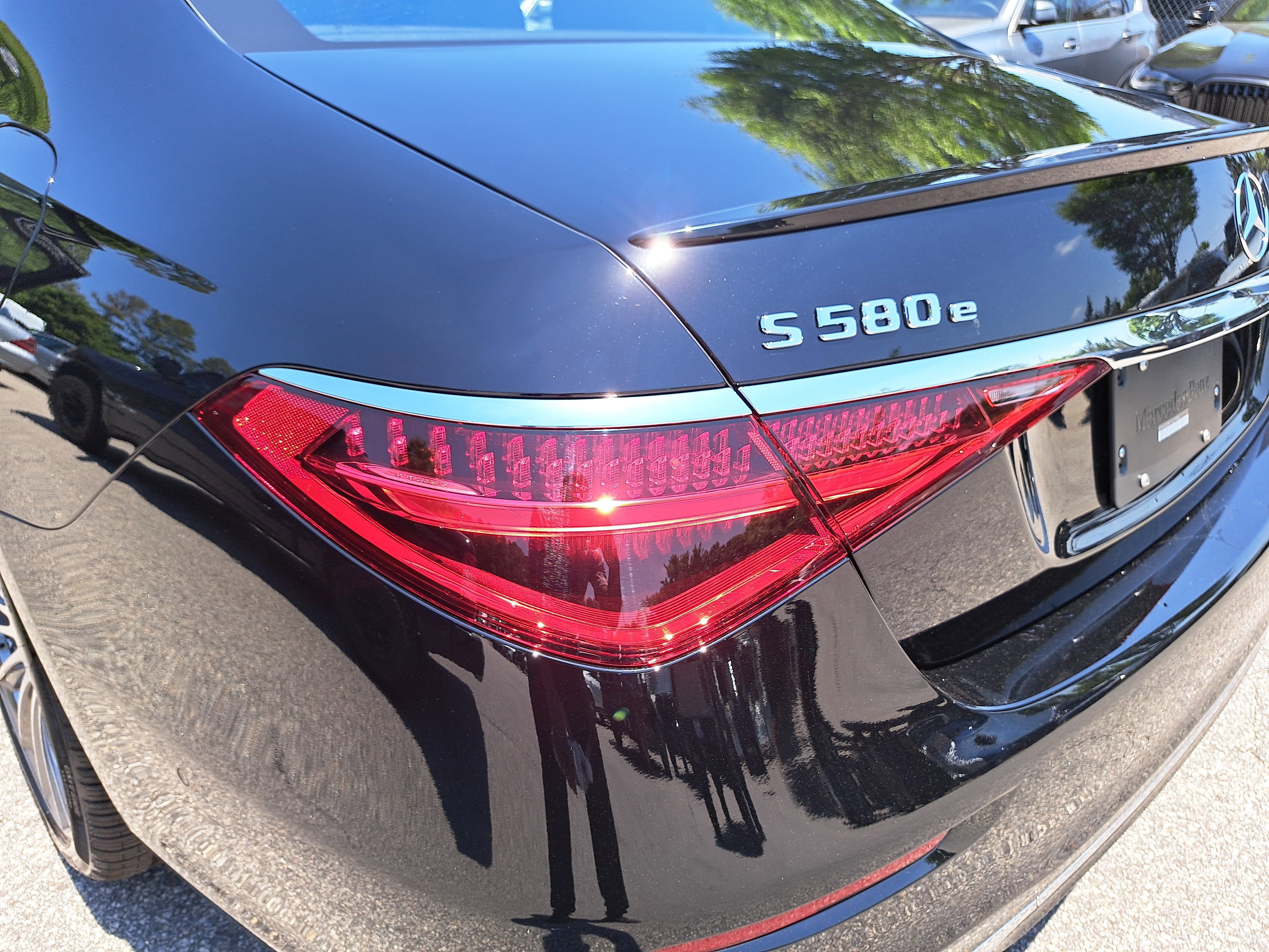 New 2026 Mercedes-Benz S 580e 4MATIC Sedan image 35