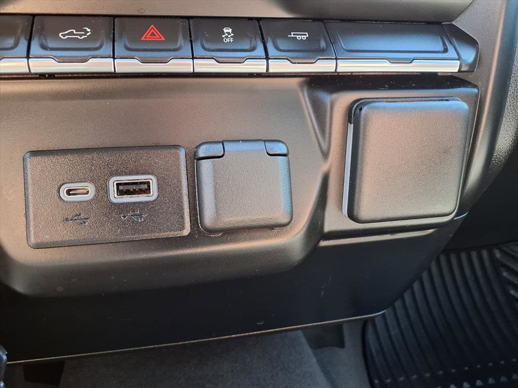 Used 2022 Chevrolet Silverado 1500 Custom image 25