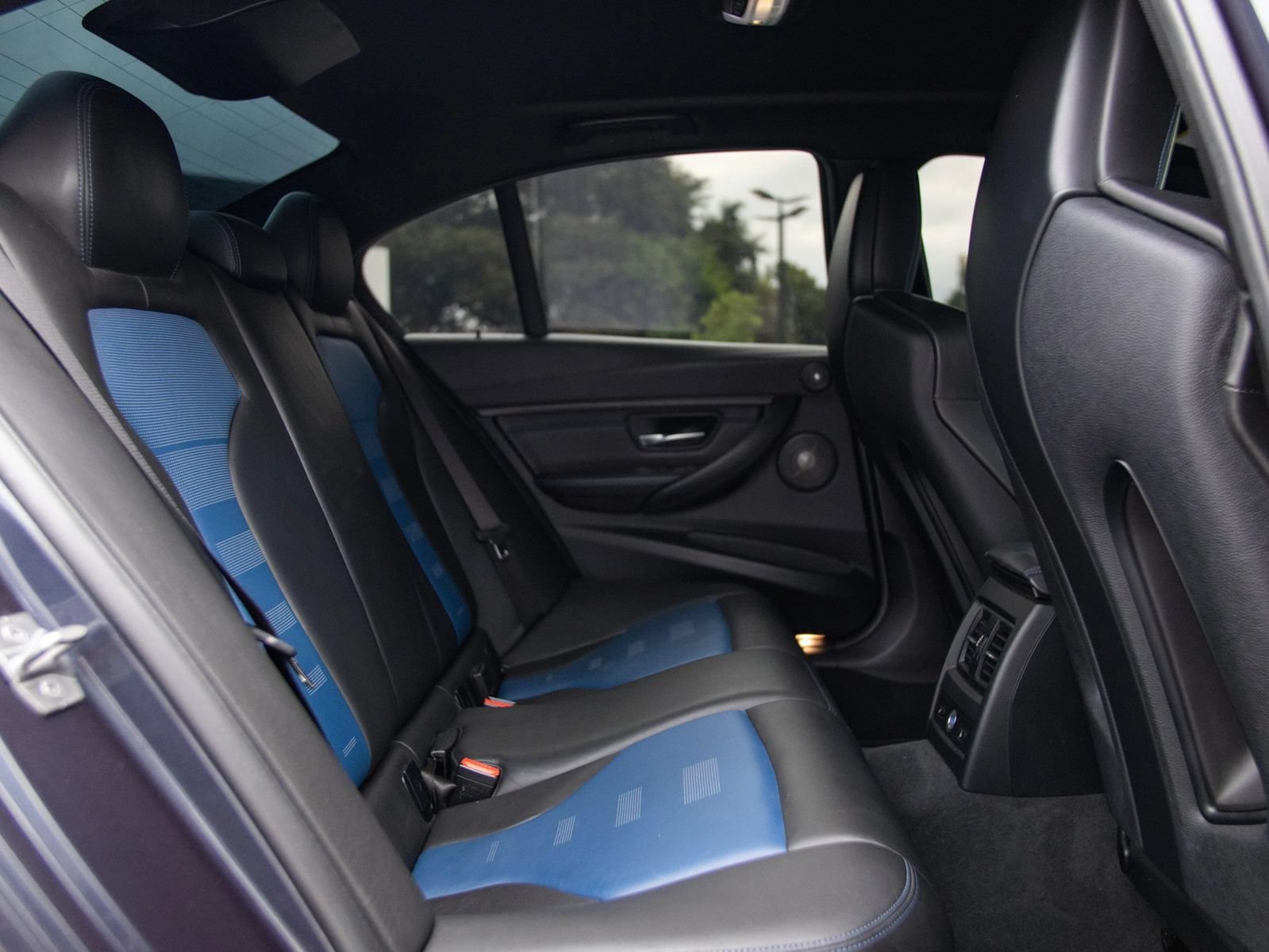 Used 2017 BMW M3 RWD image 42