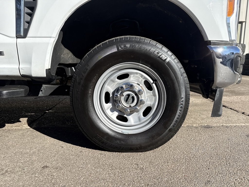 Used 2023 Ford F250 XL image 35